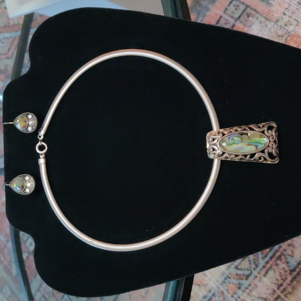 Silvertone abalone pendant and earrings #308